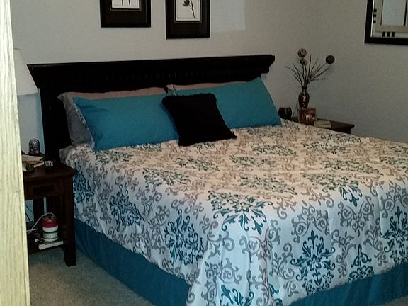 4th image of 2020 W Cove Ct