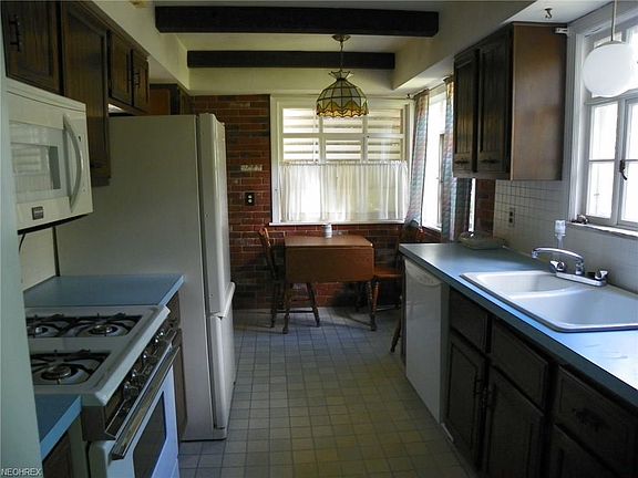 5th image of 5957 Twin Lakes Dr