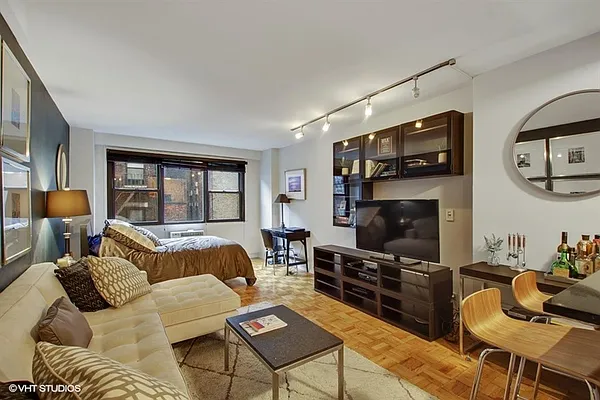 Sold by Maz Group NY | media 1