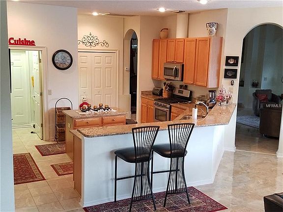 5th image of 10401 Riverburn Dr