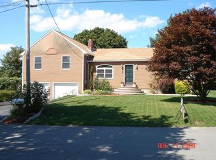 40 Ocean Blvd, Somerset, MA 02725