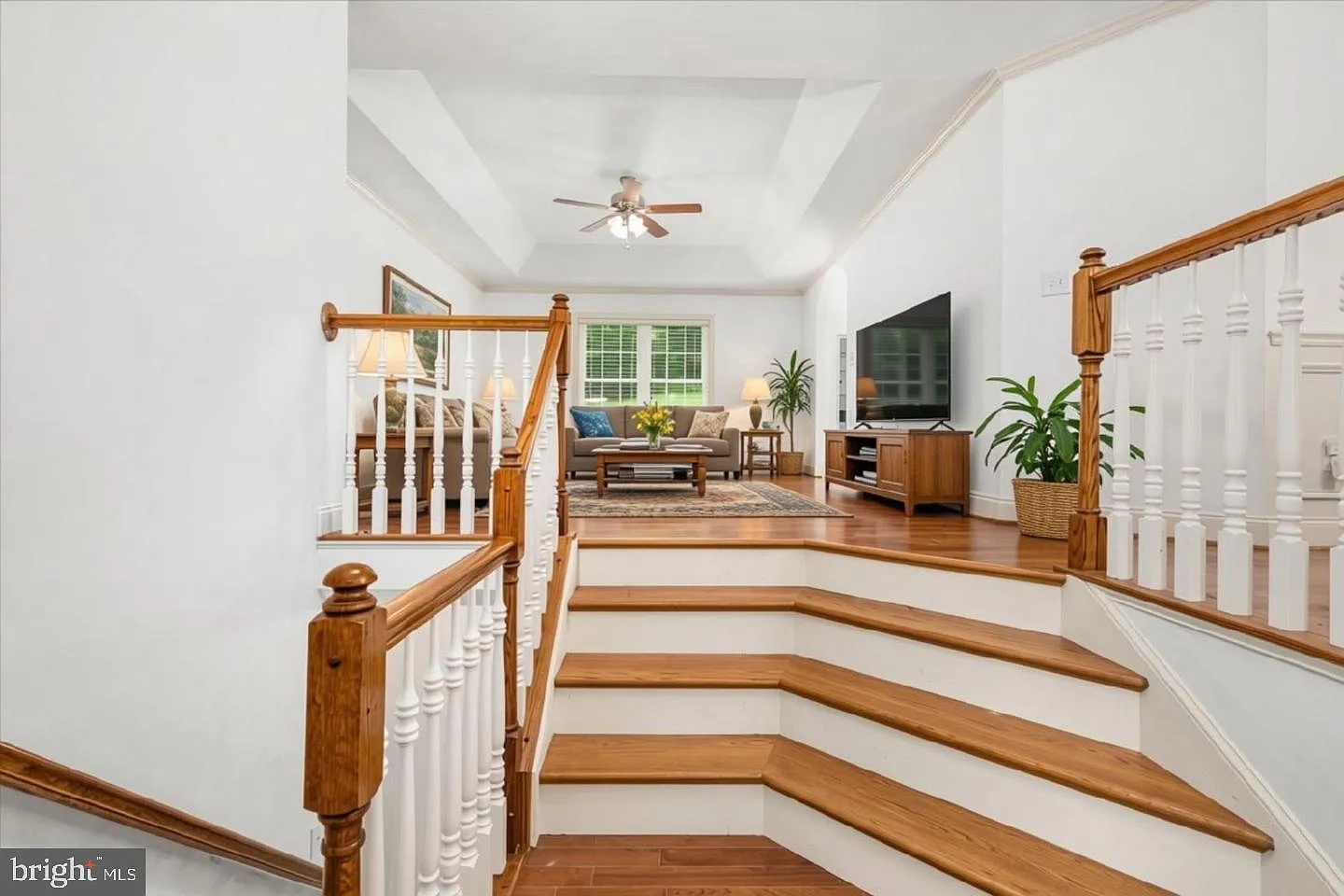 3 bed, 2.0 bath, 1456 sqft, $1,995 — Photo 3