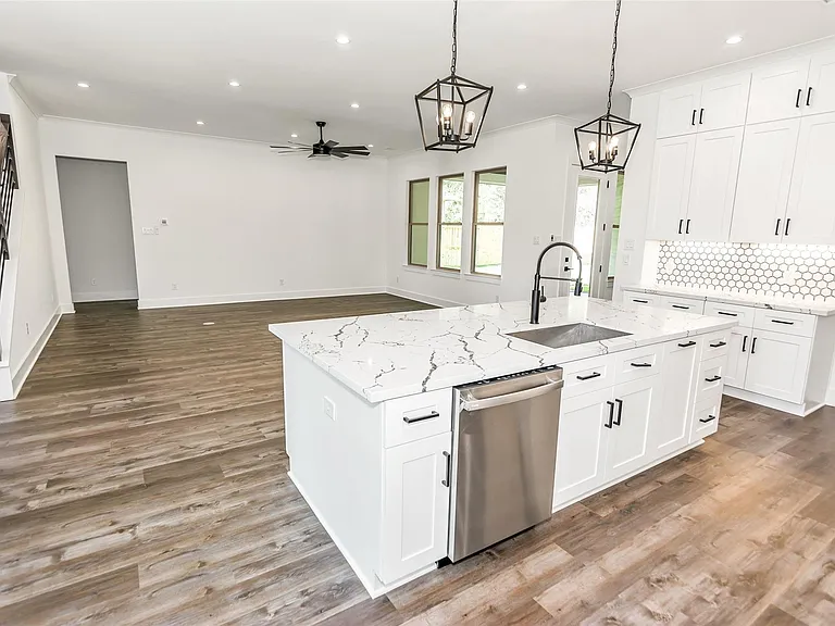 18219 Polo Meadow Dr — Photo 22