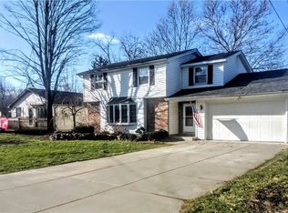 5042 Pittsburg St, Hamburg, NY 14075