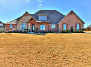 2505 Winged Foot Way, Shawnee, OK 74804