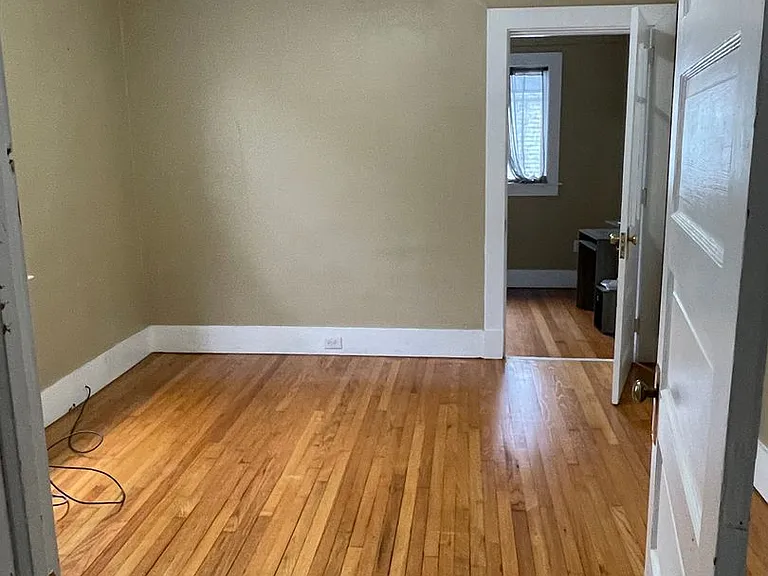 1105-1107 Fern St — Photo 12