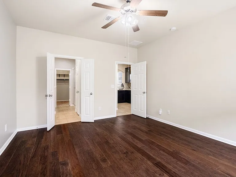 730 Lost Pines Ln — Photo 10