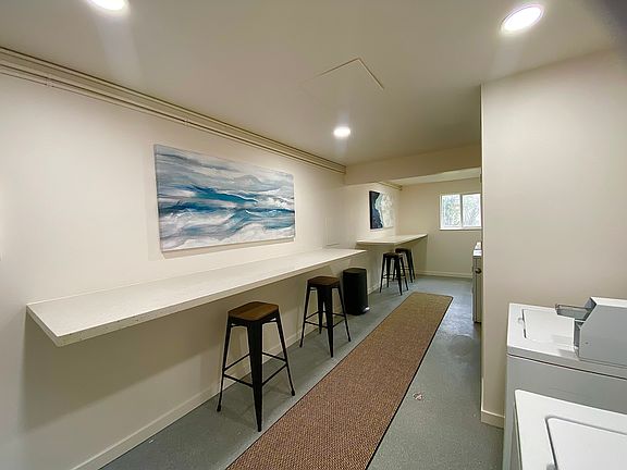 5th image of 1001 W Emma Ave APT 304