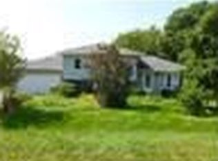 5N620 Seneca Ln, Maple Park, IL 60151