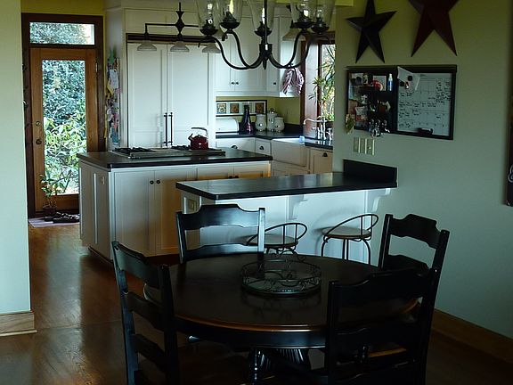 Dining/Kitchen