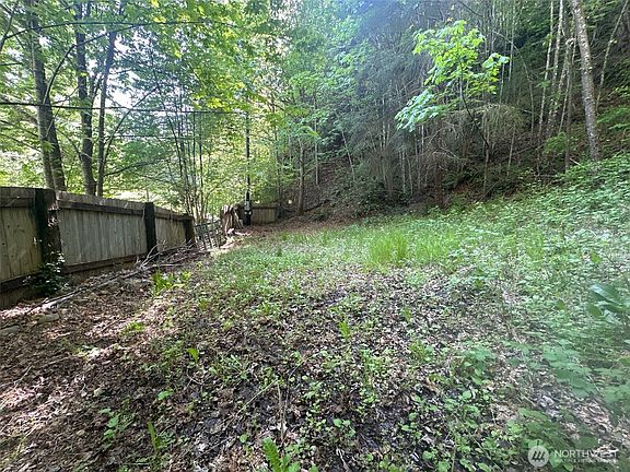3rd image of 150 N Sunnyside Road