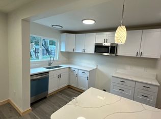 4705 N Highway 101, Depoe Bay, OR