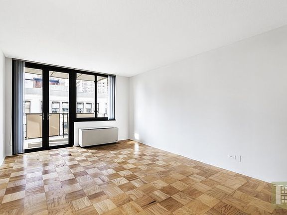 4th image of 407 Park Ave S APT 17B