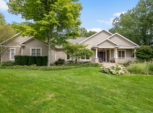 3785 Walnut Springs Dr NE, Grand Rapids, MI 49525