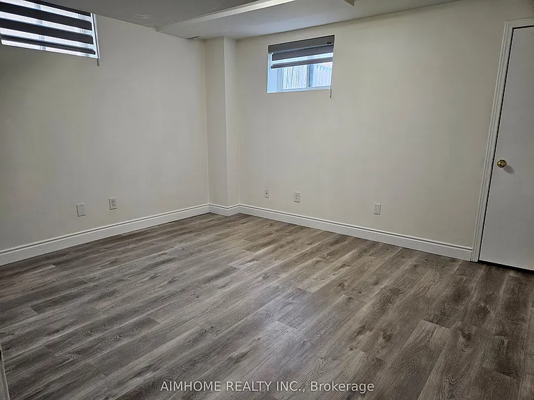 39 Candlebrook Cres #LOWER — Photo 7