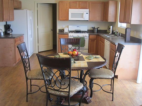 Breakfast and Kitchen