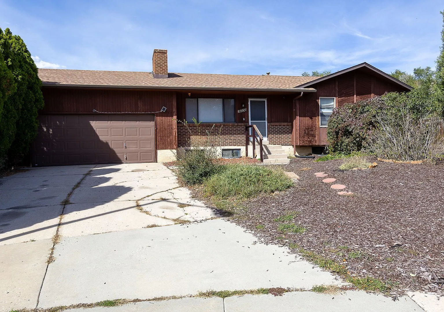 Northeast 5-Bedroom Home w/ Large Backyard! — Photo 1