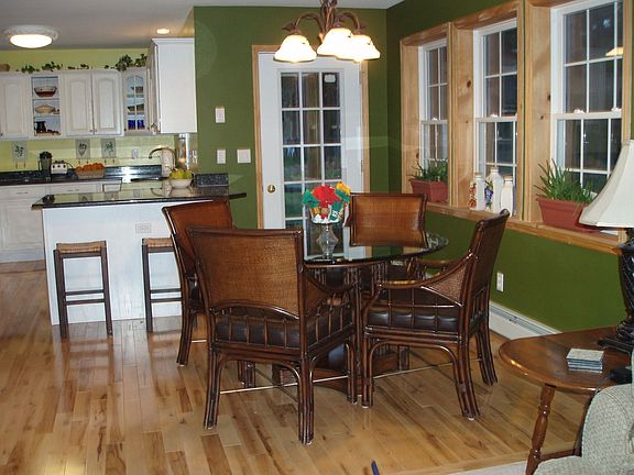 breakfast nook