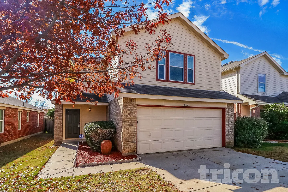 Building Photo - 4865 Waterford Dr