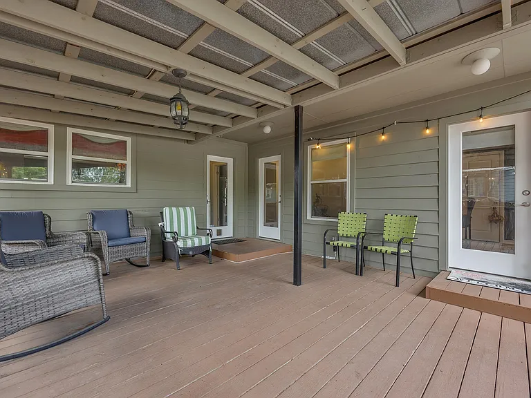 5408 Avenue F — Photo 22