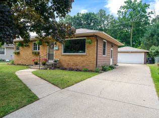 1508 Plas St SW, Wyoming, MI 49509