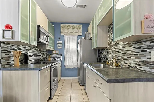 820 Marina Dr #305 — Photo 2