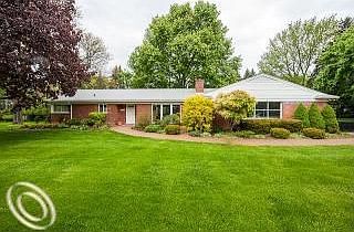 1st image of 46900 S Chigwidden Dr