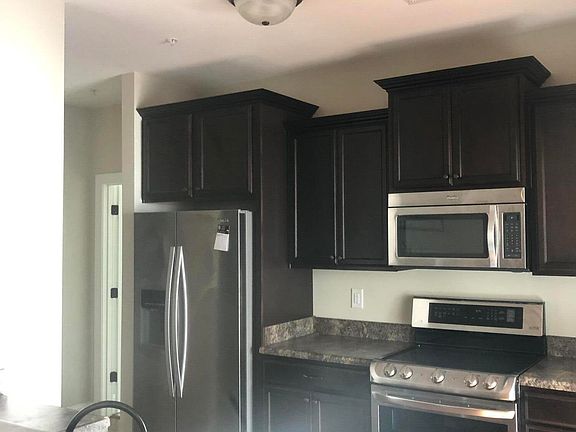2nd image of 1917-104 Covengton Way