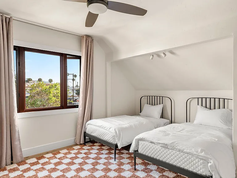 1501 Avenida Hacienda — Photo 20