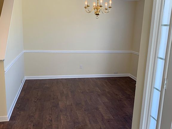 3rd image of 3821 Wexford Dr