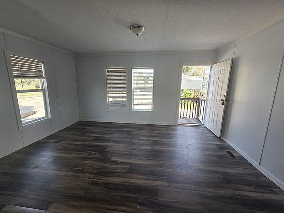 3rd image of 1296 Hiawatha Ave #3001