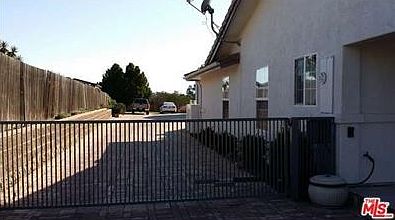 4th image of 672 Drumm Ln