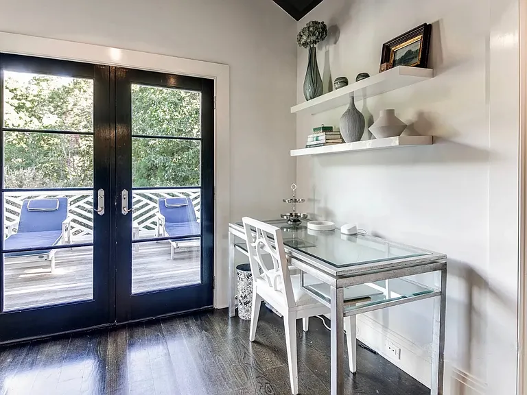 20 Burkeshire Drive Ext — Photo 22