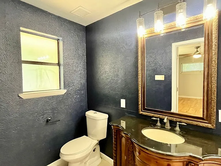 830 Blackburn St — Photo 20