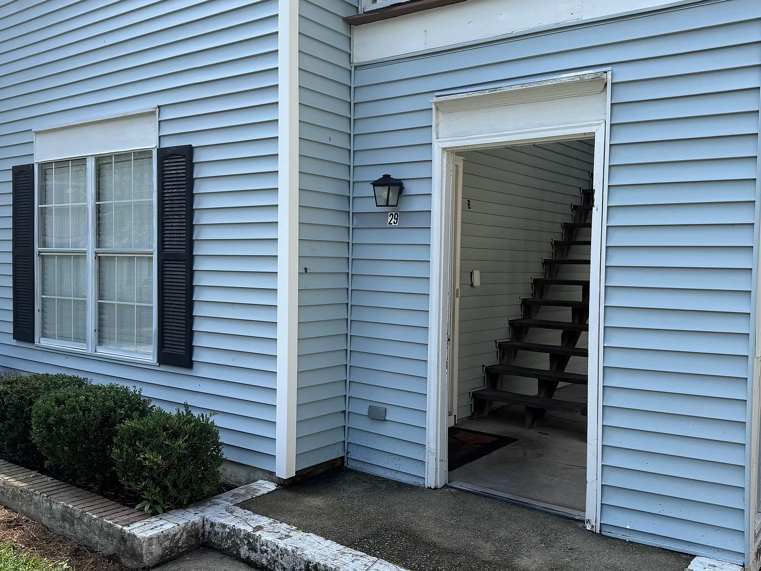 3 bed, 1250 sqft, $1,750 — Photo 2