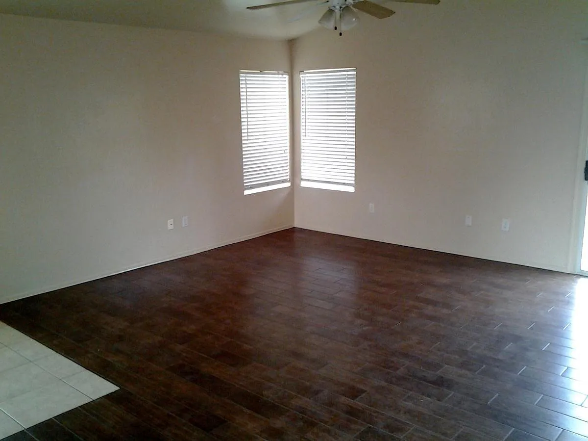838 E Saragosa Street — Photo 2