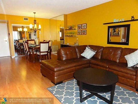 5th image of 3800 Hillcrest Dr APT 1020