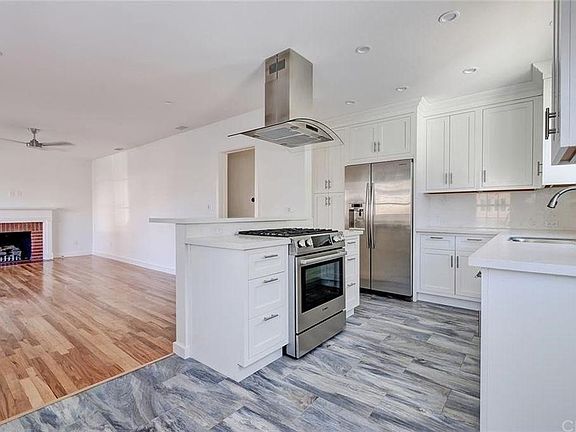 2nd image of 326 Avenue F