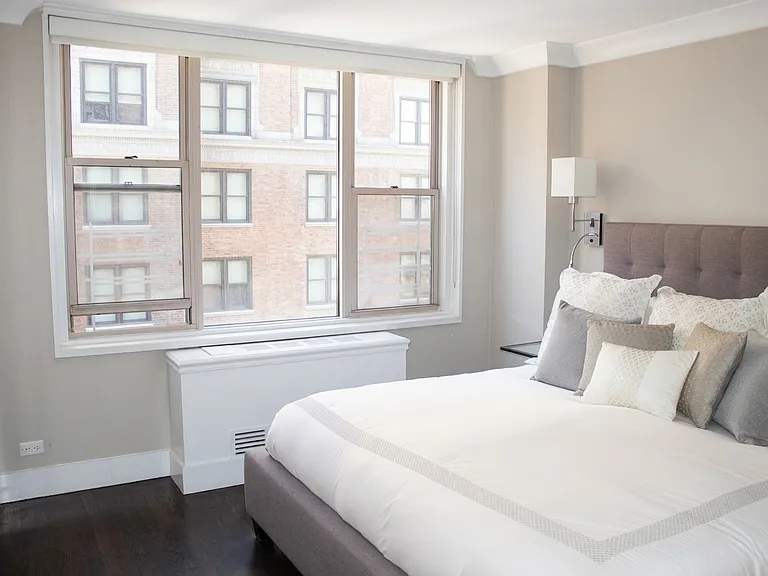 137 E 36th St #10GH — Photo 12