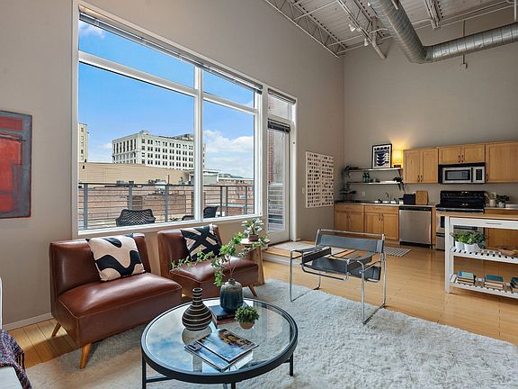 2nd image of 309 Church St APT 610