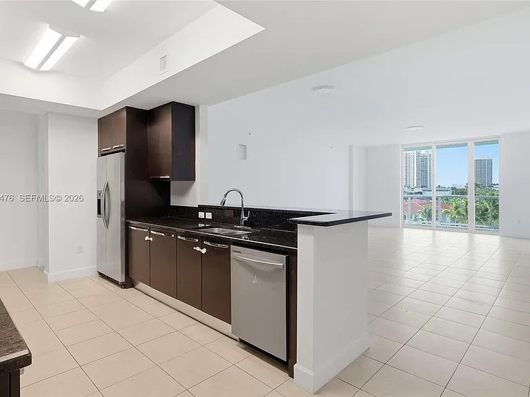 3030 NE 188th St #509 — Photo 9