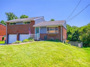 557 Sunnyfield Dr, Monroeville, PA