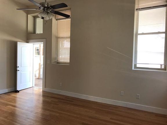 2nd image of 2733 Woodburn Ave Unit 101