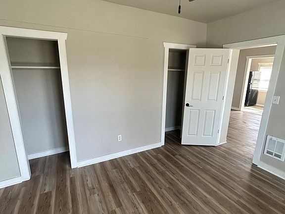 4th image of 1001 N Elm St #1