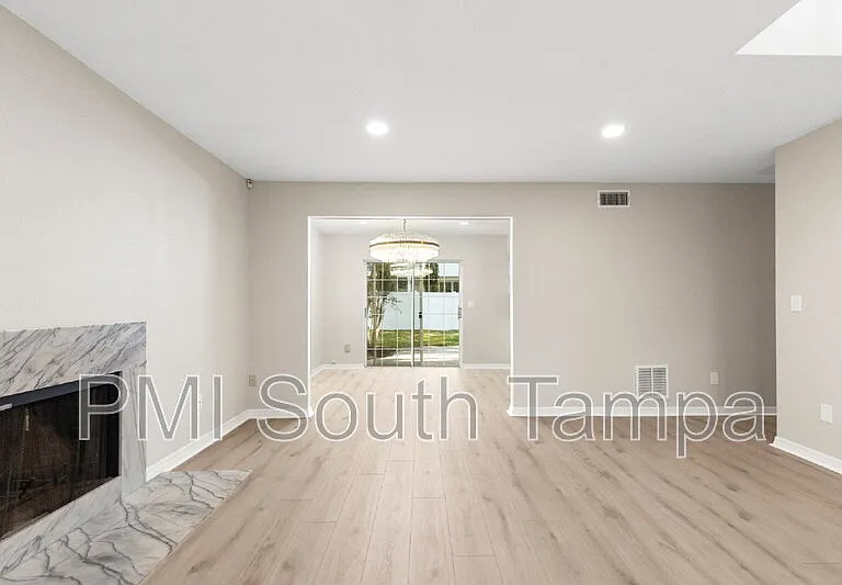 3110 W Villa Rosa St — Photo 3