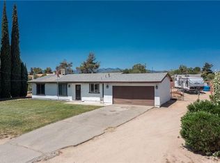 9876 Oakwood Ave, Hesperia, CA 92345
