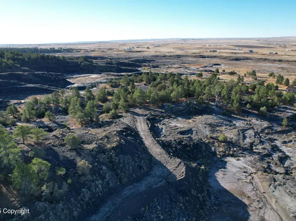 54 Juniper Hills Rd, Moorcroft, WY 82721