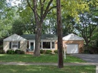 578 Lakeview Ter, Glen Ellyn, IL