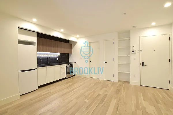 Rented by null | media 19