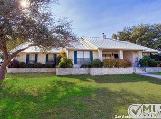 101 Deerwood Dr, Kerrville, TX 78028